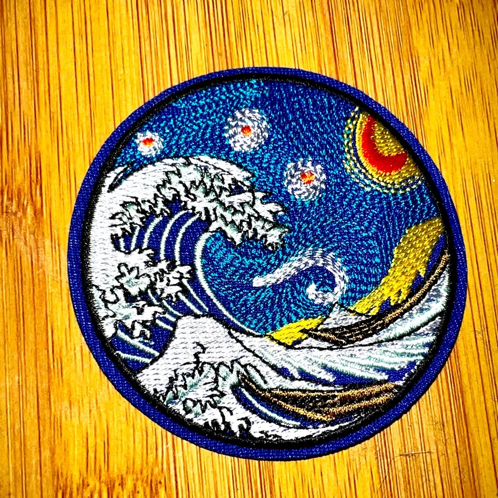 Wave and moon patch - Picture 2 of 4